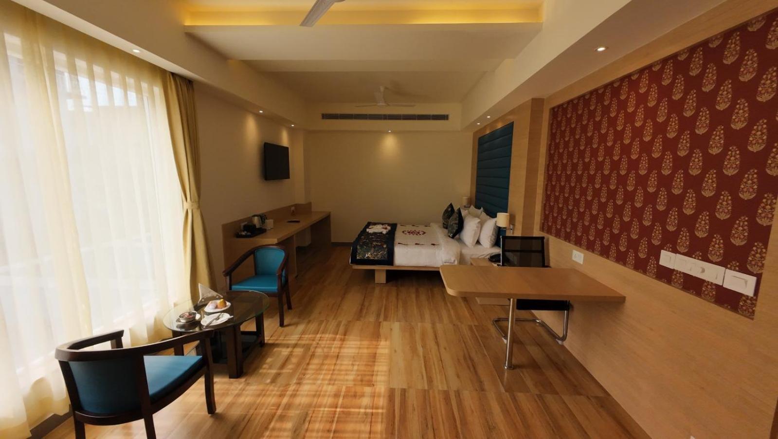 Hotel Surya Grand Siliguri Exterior photo